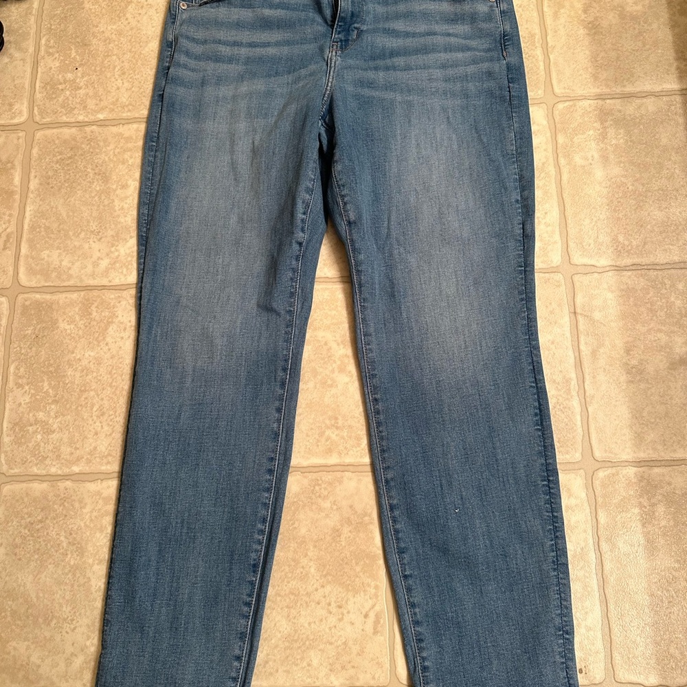 AE light wash next level stretch skinny jeans